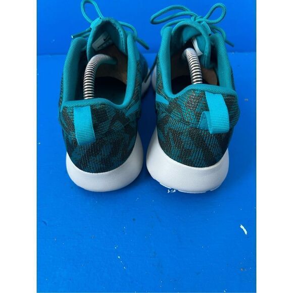 Nike Roshe One KJCRD Women's Shoes Military Green/Emerald 705217-301 size 10 - Picture 6 of 6